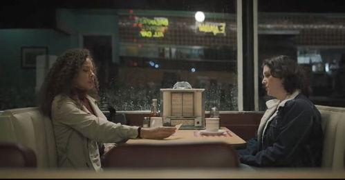 邻居大妈吃瓜美剧免费观看,大妈免费畅享美剧盛宴  第2张